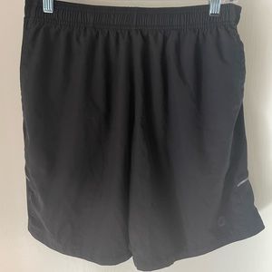 Mens balance collection training shorts. Size M